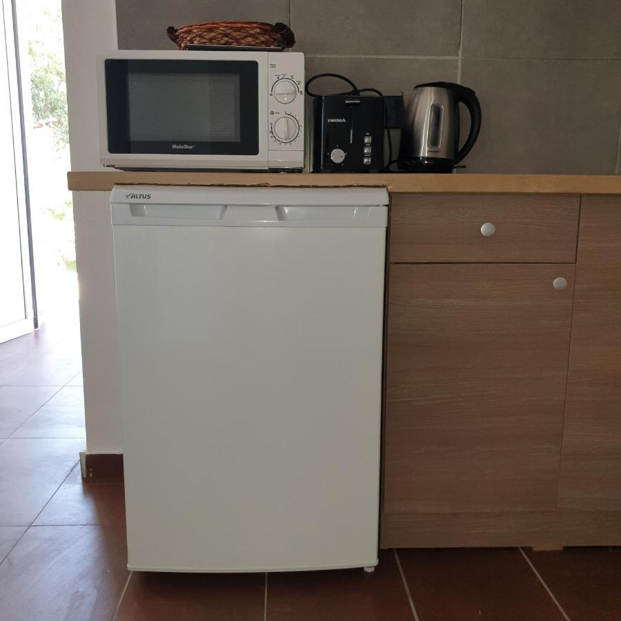 Ahoy Deluxe Apts Apartman Ajía Nápa Kültér fotó